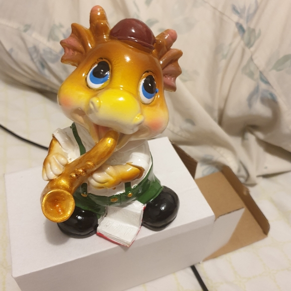 Moneybox - Picture 1 of 3